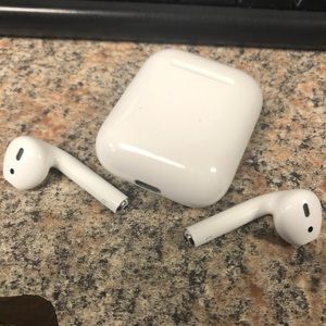 Apple AirPods